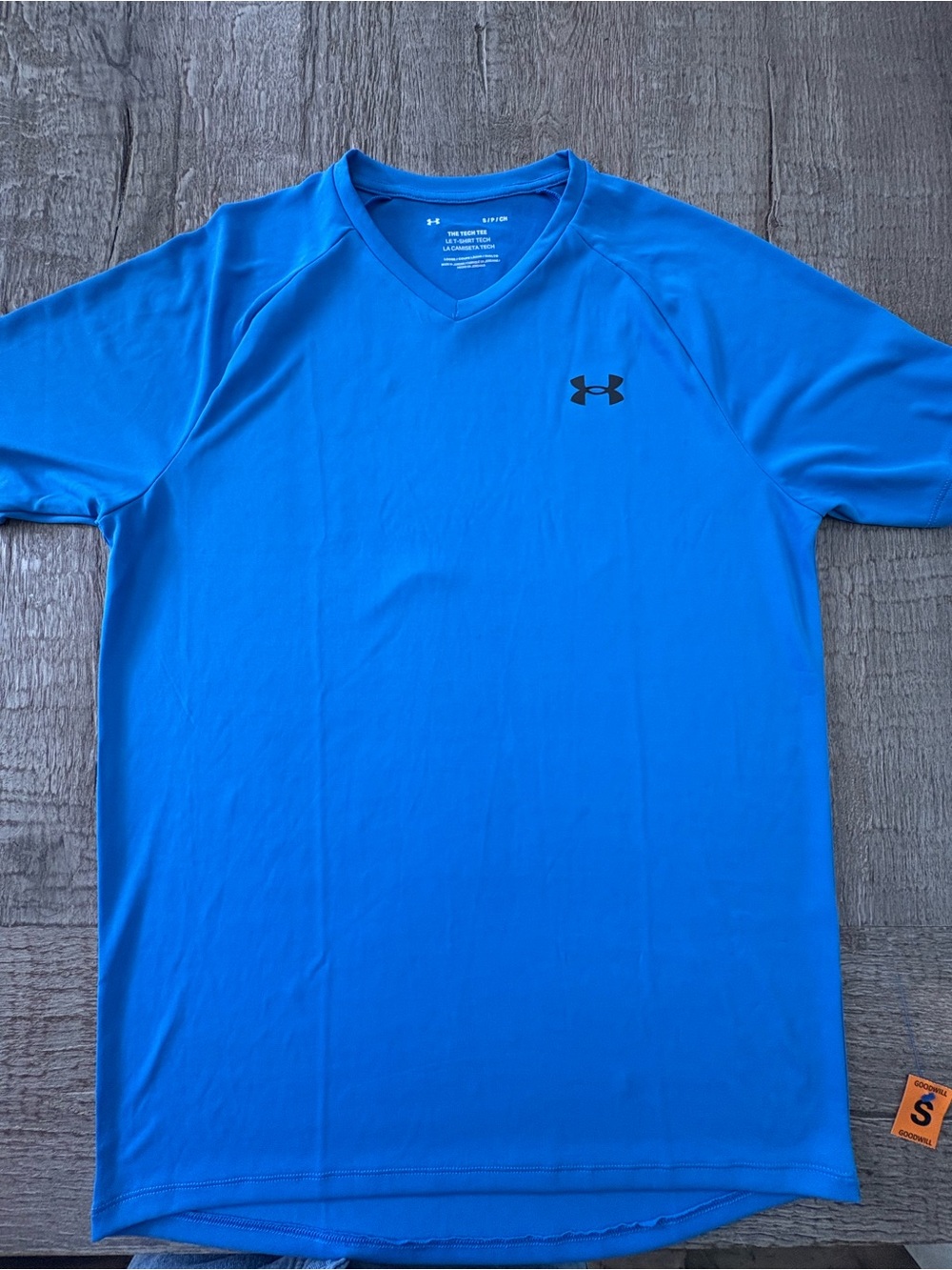 Under Armour Men’s Bright Blue V-Neck Short Sleeve Performance Tee